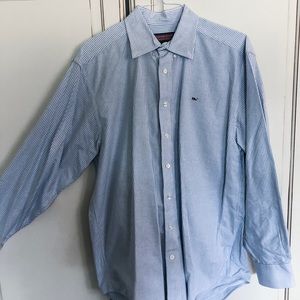 Vineyard Vines button down shirt